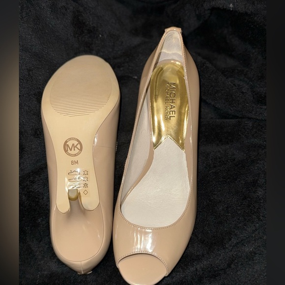 Michael Kors Open Toe Nude Patent Leather Shoes Stiletto Heel New* US Size 8 - Picture 11 of 11